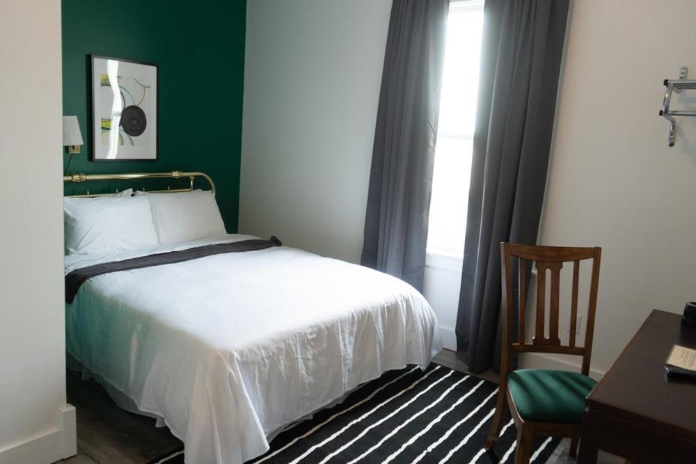 Royal Hotel צ'יליוואק מראה חיצוני תמונה