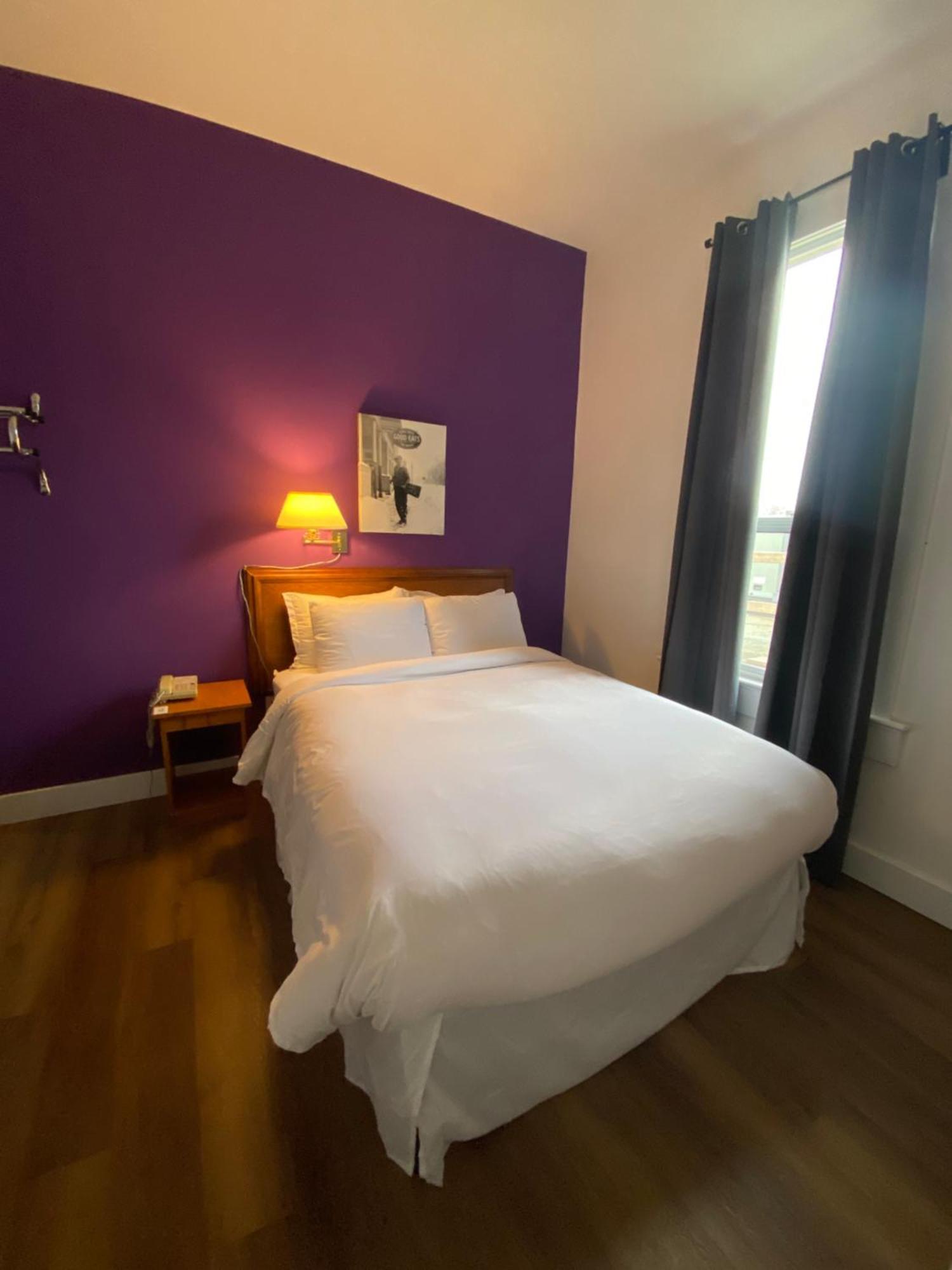 Royal Hotel צ'יליוואק מראה חיצוני תמונה