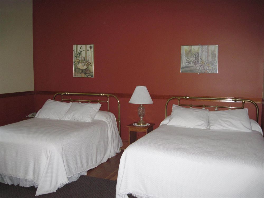 Royal Hotel צ'יליוואק מראה חיצוני תמונה