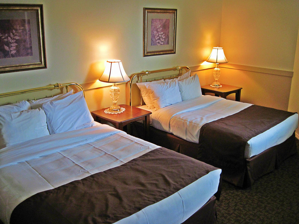 Royal Hotel צ'יליוואק מראה חיצוני תמונה